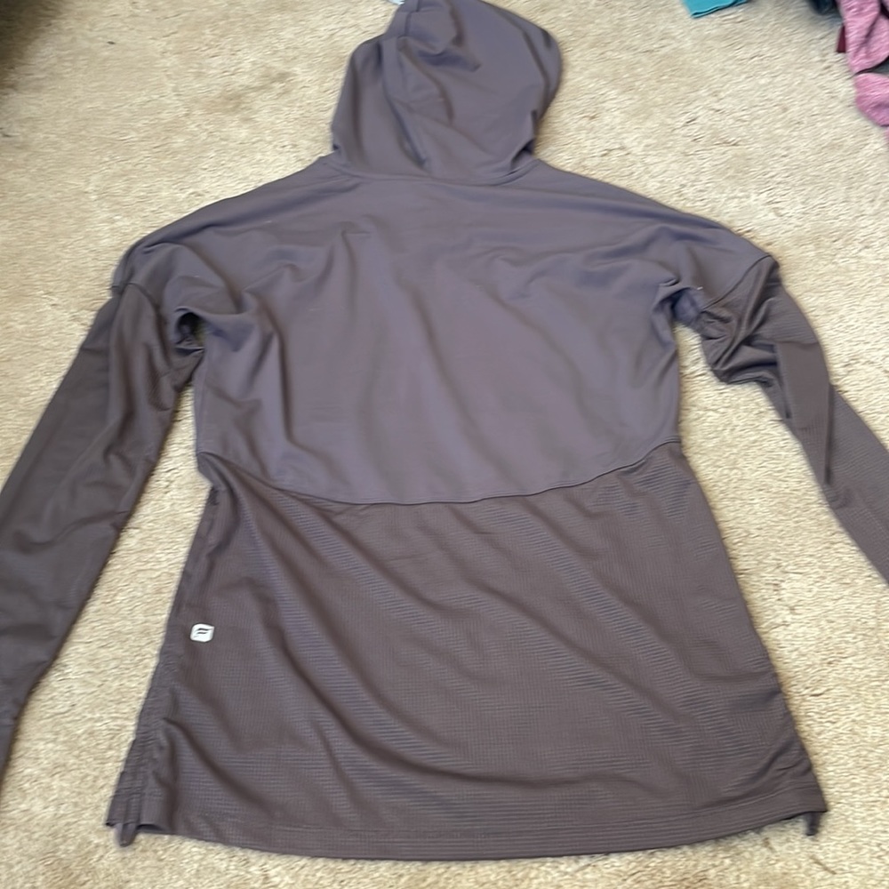 Fabletics top - Picture 2 of 3